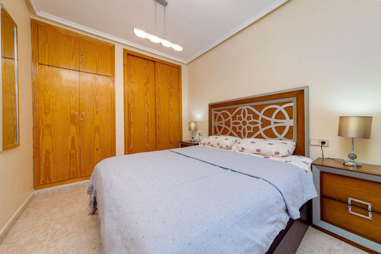 Cozy Appartment Torrevieja At Irina מראה חיצוני תמונה
